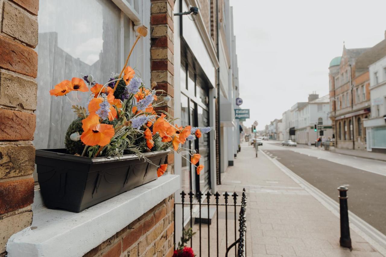 Stylish Herne Bay Apartment By The Sea Exterior photo