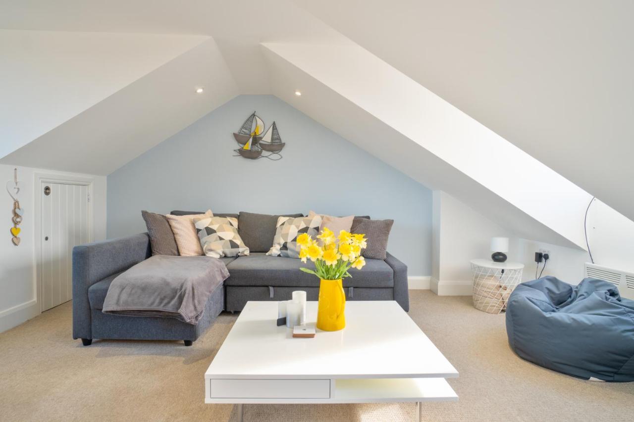 Stylish Herne Bay Apartment By The Sea Exterior photo
