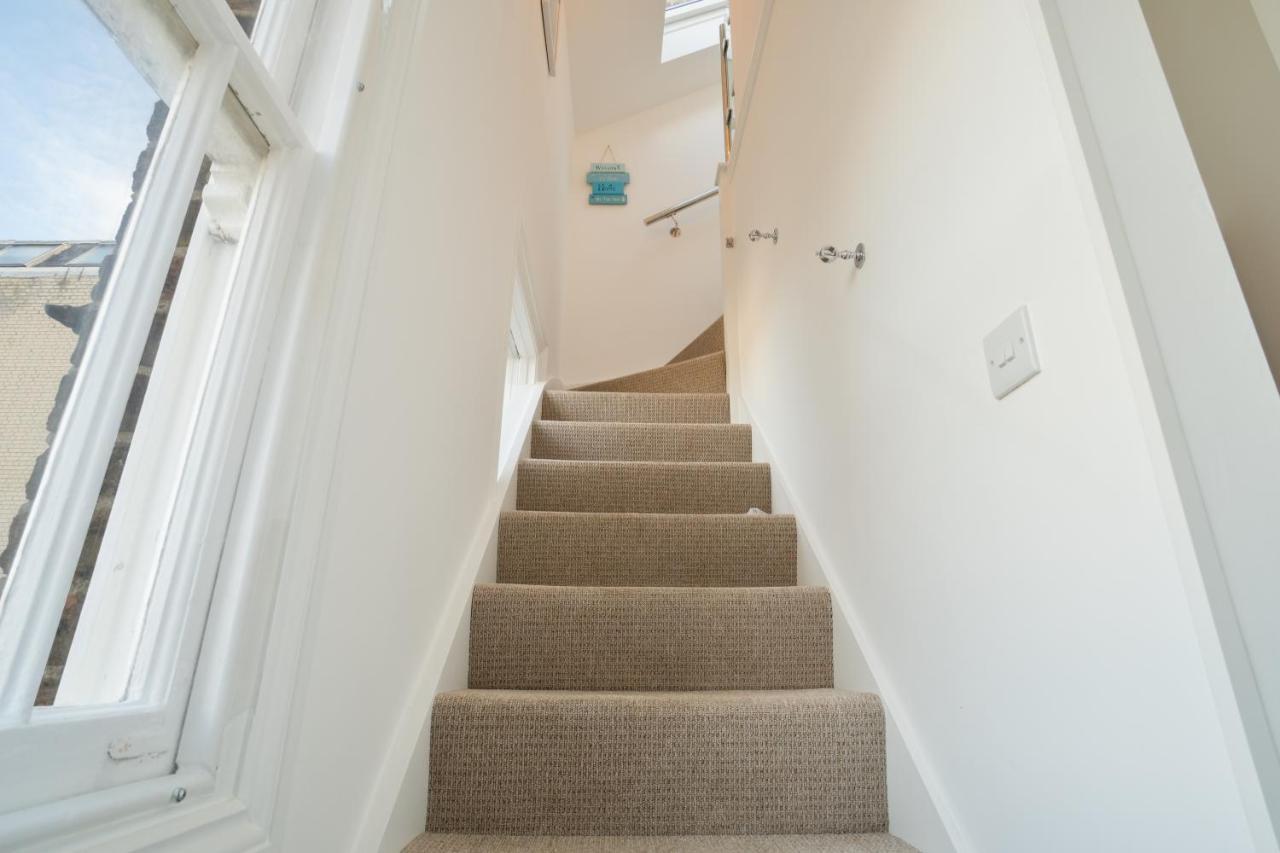 Stylish Herne Bay Apartment By The Sea Exterior photo